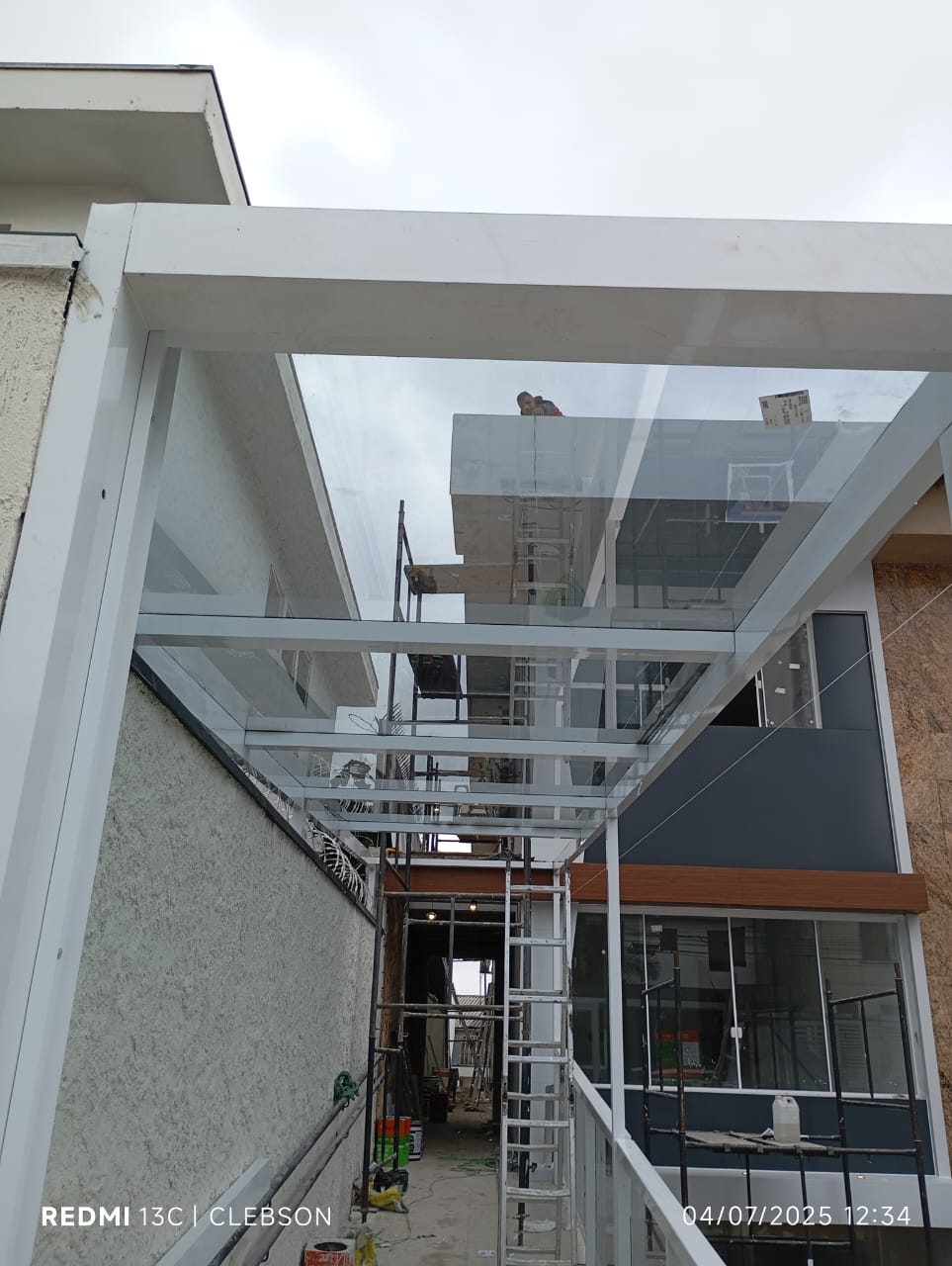 Projeto 3 — Porta de vidro temperado