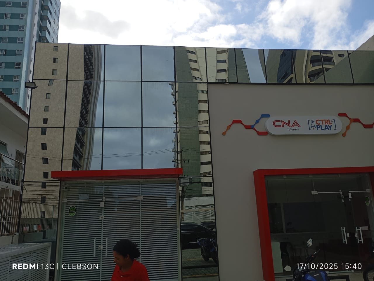 Projeto 3 — Porta de vidro temperado