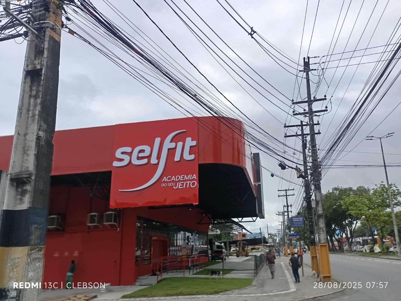 Projeto 3 — Porta de vidro temperado